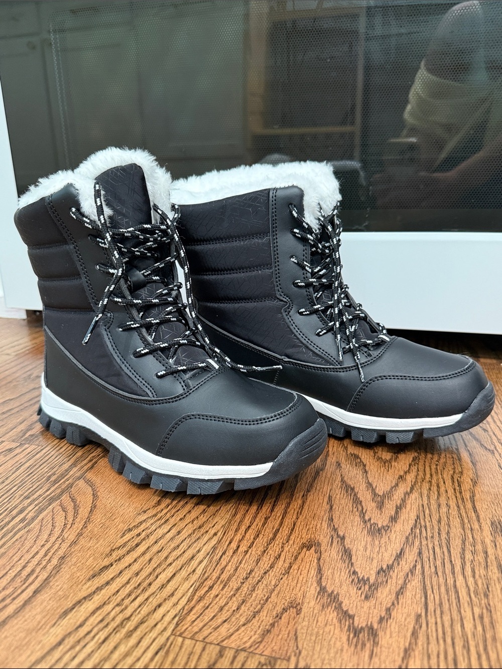 NWT Women’s Faux Fur Lined Mid-Calf Boots Winter Snow Boots Size 9